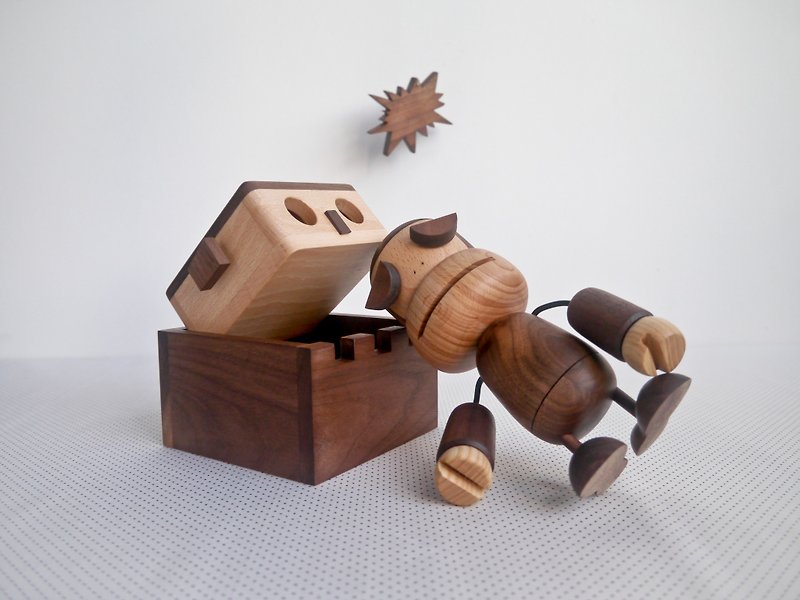 Katz Elf Amplifier Box Storage Box Mobile Phone Holder Box Box Decoration Doll Solid Wood - งานไม้/ไม้ไผ่/ตัดกระดาษ - ไม้ สีนำ้ตาล