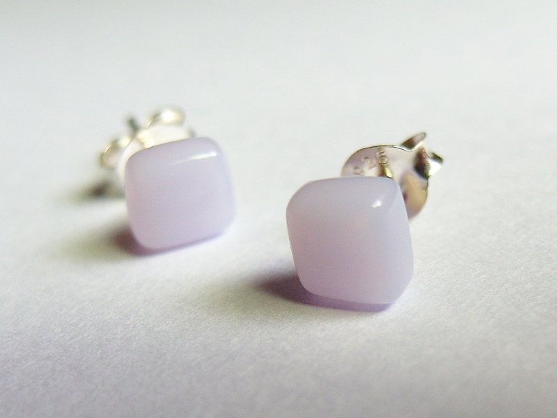 Tofu glass sterling silver earrings / pink with a touch of purple (ear acupuncture, Clip-On) - Earrings & Clip-ons - Glass Pink