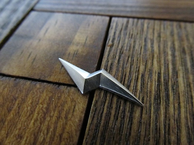 Pin brooch of lightning - Brooches - Other Metals 