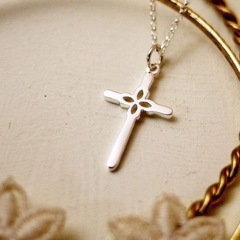 GT lace cross sterling silver necklace (straight section / cross section) - สร้อยคอ - โลหะ สีเทา