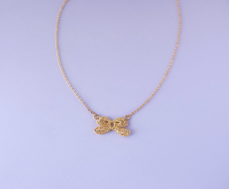 Gold Lace Bow Pendant Necklace, Bridesmaids Gifts, Birthday gift - สร้อยคอ - โลหะ สีทอง