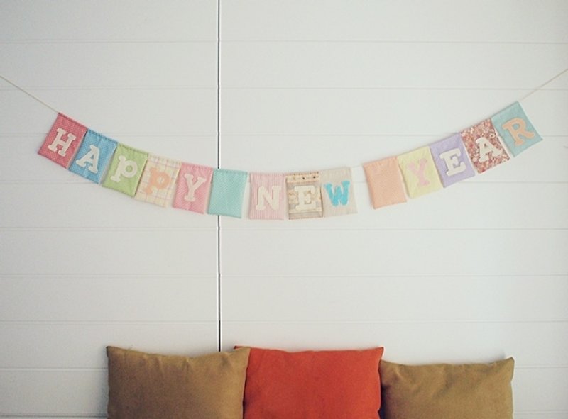 hairmo. HAPPYNEWYEAR long party birthday flags (13cmx12 sides) - Wall Décor - Other Materials Multicolor