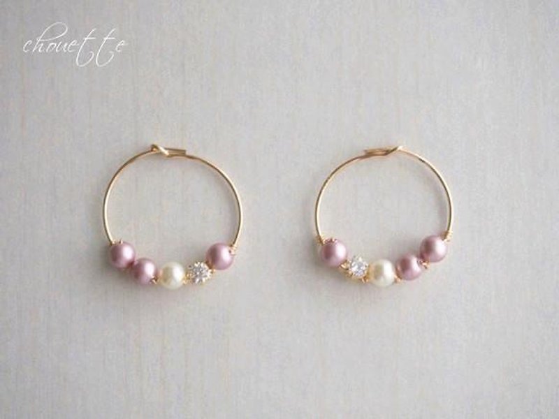 【14kgf】 Swarovski Pearl Hoop Earrings Rose - Earrings & Clip-ons - Other Metals Pink