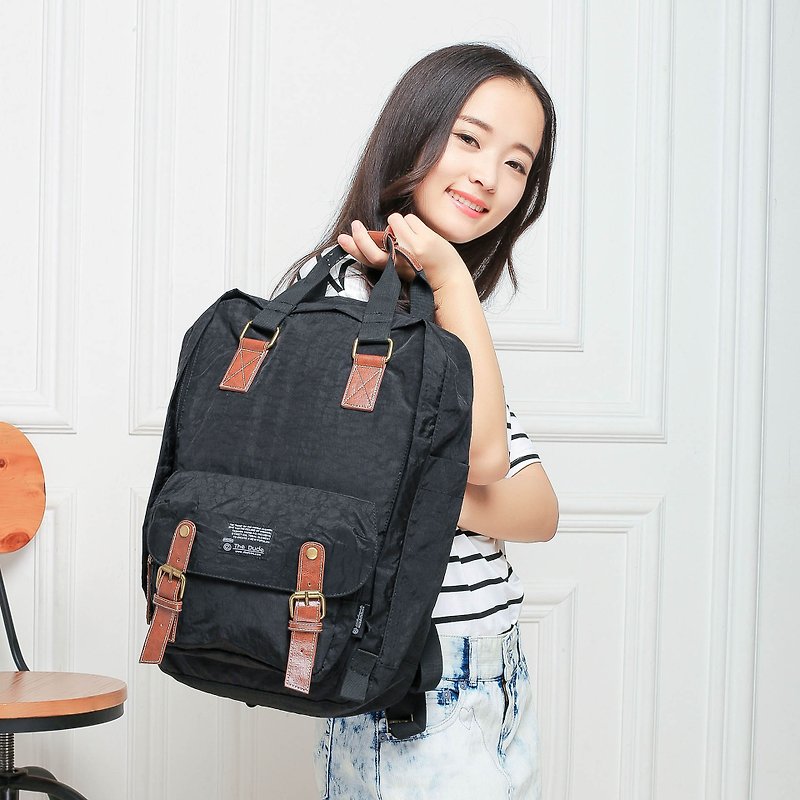 The Dude - Dice Lightweight Portable Backpack (Black) - กระเป๋าเป้สะพายหลัง - วัสดุอื่นๆ สีดำ