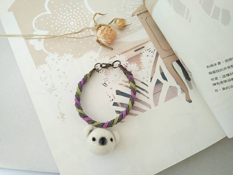 Minion sheep blankets animal ornaments braided bracelet: polar bear Taiwan manufacturing hand - Bracelets - Wool White