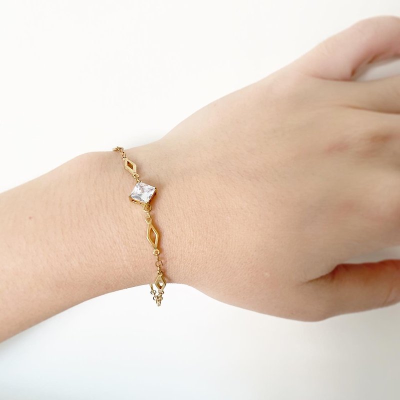 Princess cut-bracelet - Bracelets - Other Metals Gold