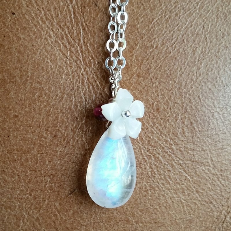 Strong double-sided color light blue with Stone Stone Silver Mother of Pearl cherry Stone necklace clavicle number A202 - สร้อยคอ - เครื่องเพชรพลอย สีน้ำเงิน
