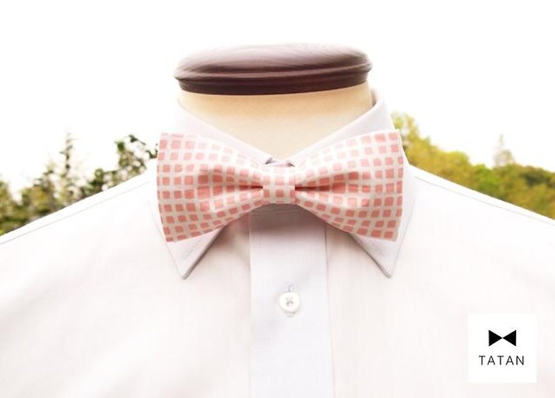 TATAN Square bow tie (pink) - เนคไท/ที่หนีบเนคไท - วัสดุอื่นๆ สึชมพู