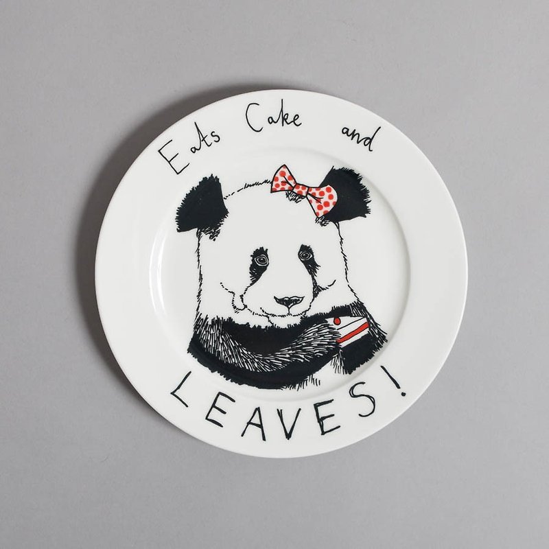 Eats cake and leaves Bone Porcelain Plate | Jimbobart - จานและถาด - วัสดุอื่นๆ ขาว