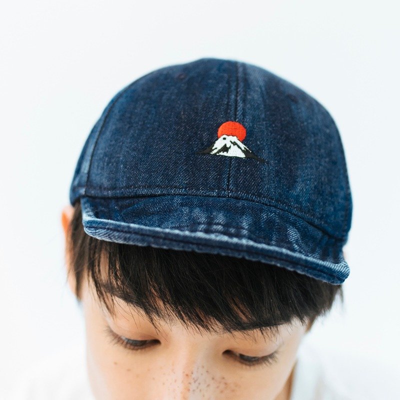 丹寧刺繡軟帽 富士山 - 帽子 - 其他材質 藍色