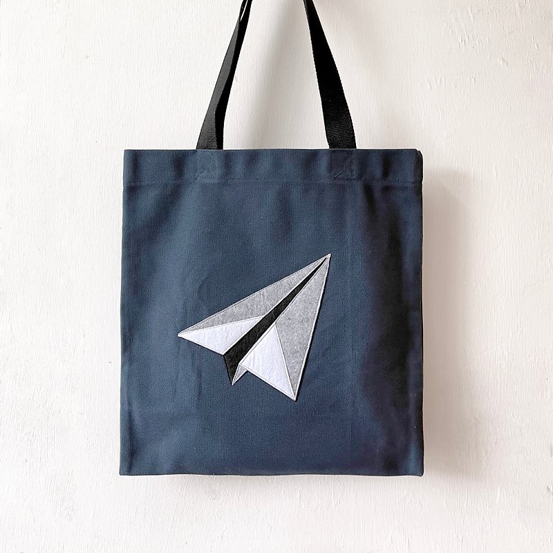 Airplane Paper Folding, Handmade Canvas Tote Bag - กระเป๋าแมสเซนเจอร์ - วัสดุอื่นๆ สีน้ำเงิน