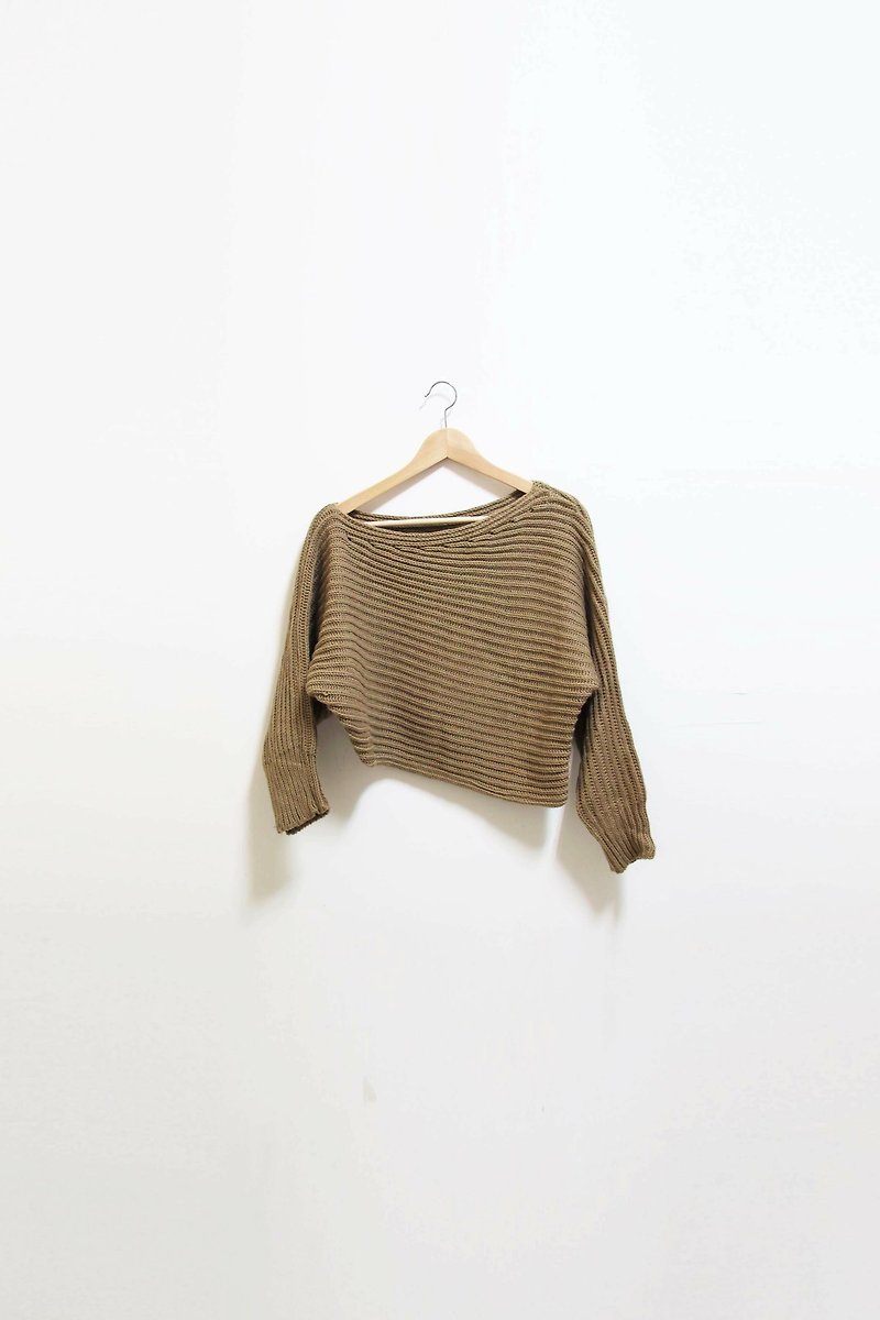 【Wahr】短斜毛衣 - Women's Sweaters - Other Materials Multicolor