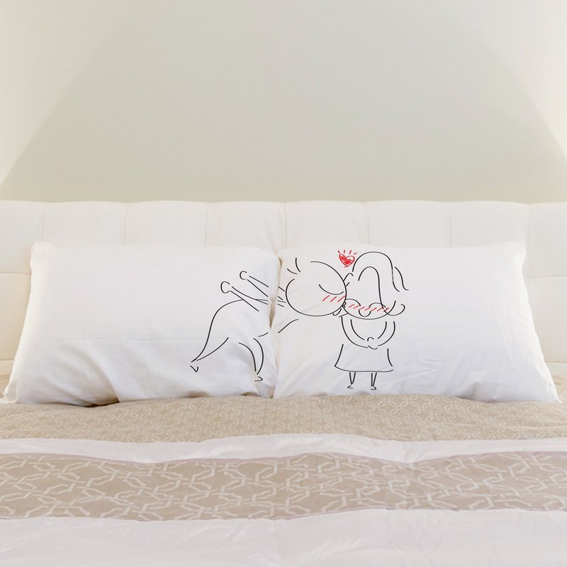 KISS White Body Pillow Case by Human Touch - 枕頭/抱枕 - 棉．麻 白色