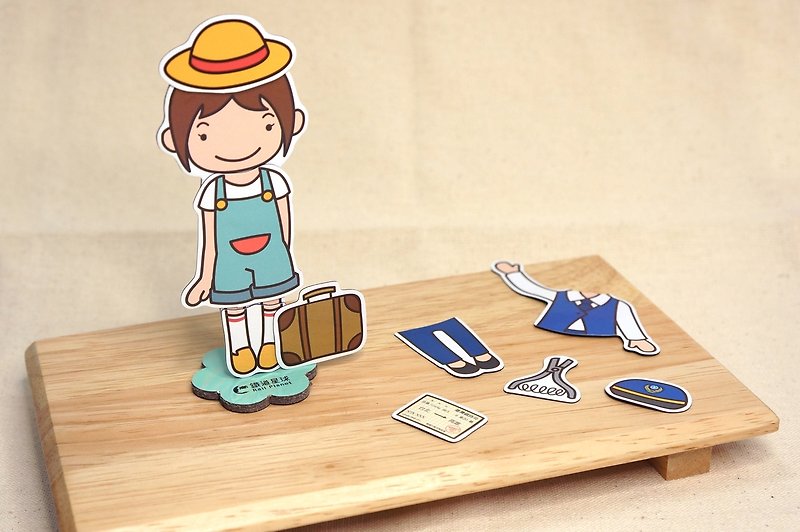 鐵道娃娃換裝遊戲(磁貼)-列車長小瑩 - 嬰幼兒玩具/毛公仔 - 其他材質 