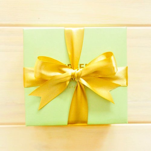 綠果 GreenConut 禮物包裝 經典禮盒和緞帶