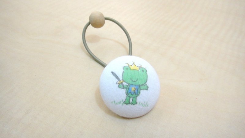 Hand-feel Cloth Button Hair Bundle-The Frog Prince - เครื่องประดับผม - วัสดุอื่นๆ สีเขียว