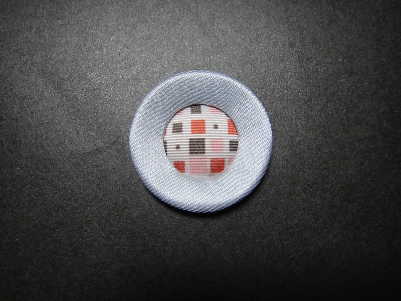 Galaxy color grid button badge CO54Z05Z09 - เข็มกลัด/พิน - ผ้าฝ้าย/ผ้าลินิน สีเงิน