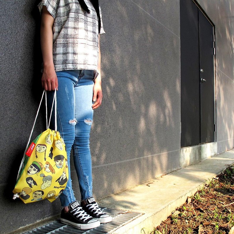 BLR 夏季限定色 狗頭包 手工印製 Ning Zhang 雙面圖案 束口袋 後背包 - 水桶包/束口袋 - 聚酯纖維 黃色
