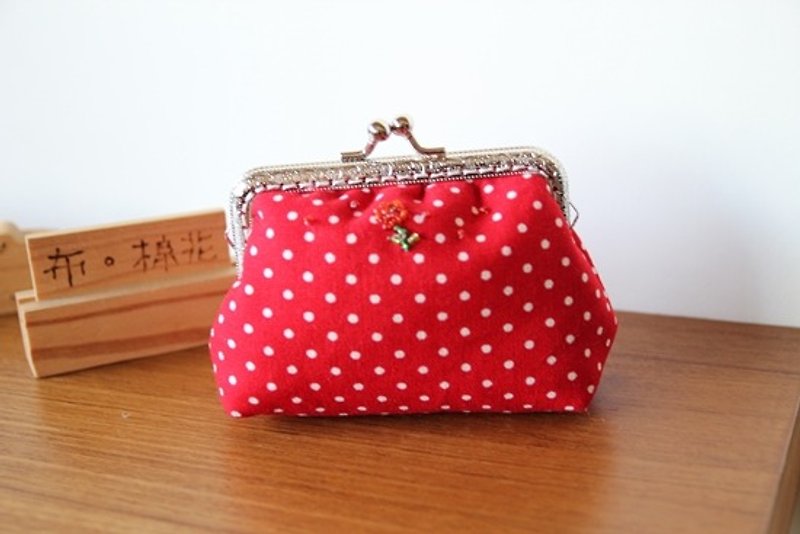 Cotton Fabric: Coin Purses, Cosmetic Bag,  Gorgeous Red Spot - กระเป๋าเครื่องสำอาง - วัสดุอื่นๆ สีแดง