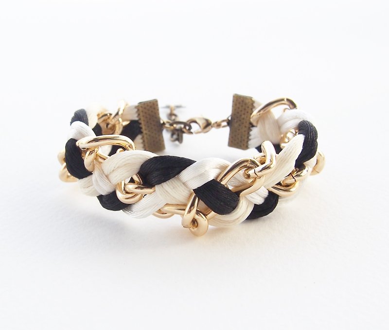 Black and white braided with gold chain - สร้อยข้อมือ - วัสดุอื่นๆ สีดำ