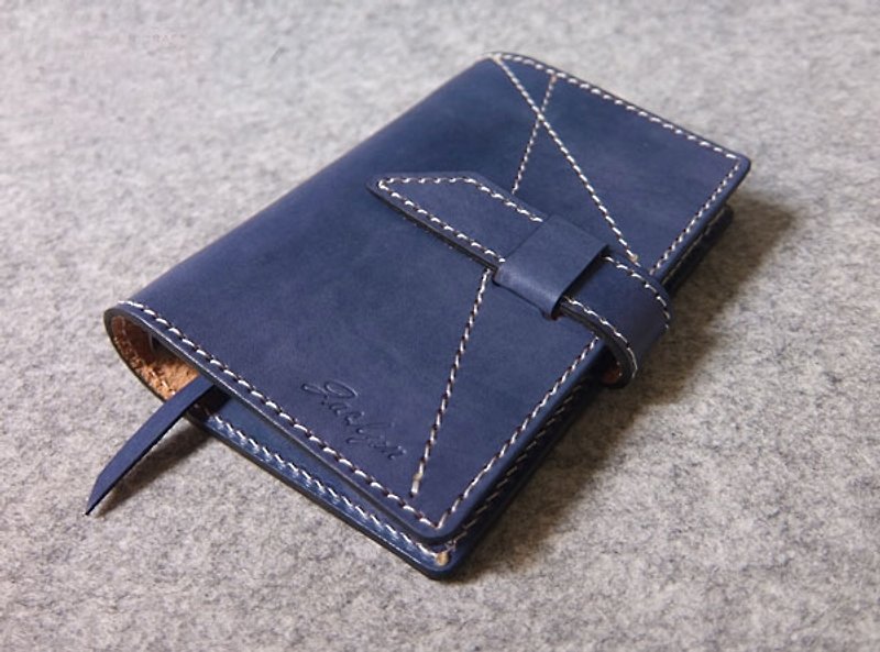 Handmade leather color with A7 jumper style loose-leaf notebook show stitching blue + white line - Notebooks & Journals - Genuine Leather Multicolor