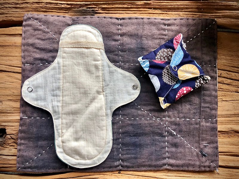 布衛生棉 24公分日用翅膀 - 布衛生巾/生理用品 - 其他材質 卡其色