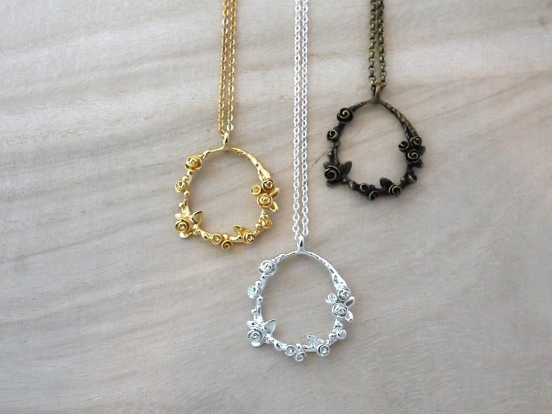 [Jin Xia Lin‧ Jewelry] Rose Garden Necklace Gold/ Silver/Bronze Tricolor - Necklaces - Other Metals 