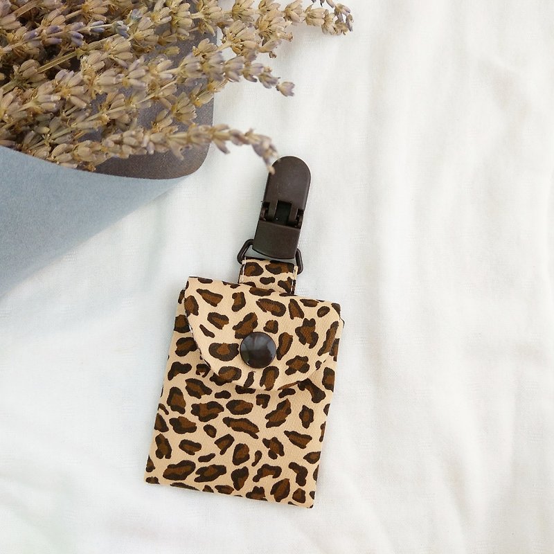 Leopard control-2 colors are available. Ping talisman bag (name can be embroidered) - Omamori - Cotton & Hemp Brown