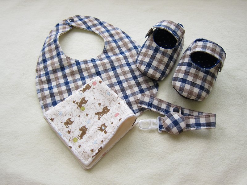 Japanese Plaid (brown) births Gift Set 4 group - baby toddler shoes, baby bibs, baby soft cotton handkerchief, pacifiers (Toys) chain - ของขวัญวันครบรอบ - วัสดุอื่นๆ สีนำ้ตาล