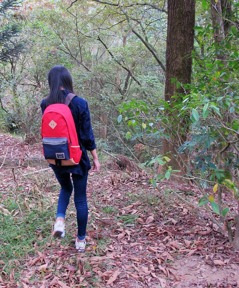 After the match wood design Matchwood Infantry waterproof laptop backpack bag after bag mountaineering backpack 17 inch laptop mezzanine red blue section - กระเป๋าเป้สะพายหลัง - วัสดุกันนำ้ สีแดง