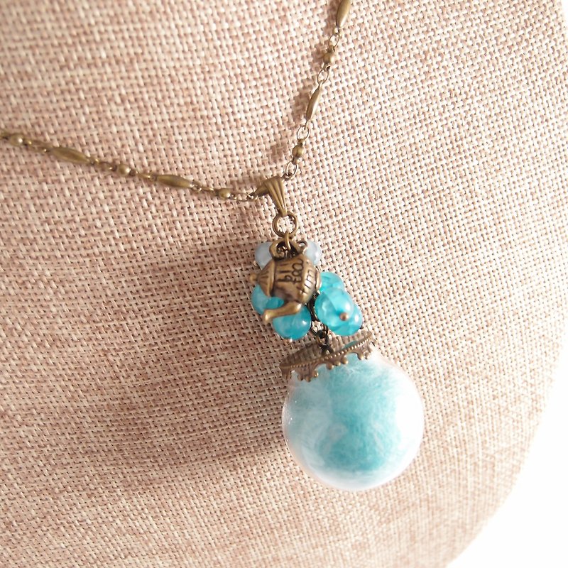 Dream crystal ball [CN0119-3] azure cotton candy jar Binglie beads x x x afternoon tea style necklace - Necklaces - Other Materials Blue