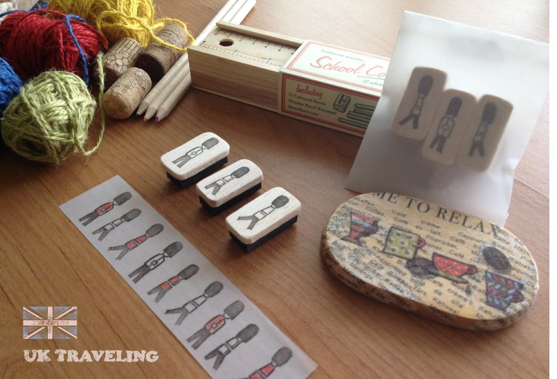 [手工橡皮章] UK Traveling 小衛兵 - 其他 - 其他材質 卡其色