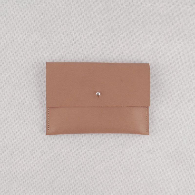 RRENAE Leatherware / 奶茶色．小物包(Ｍ)．化妝包 - 化妝包/收納袋 - 真皮 卡其色