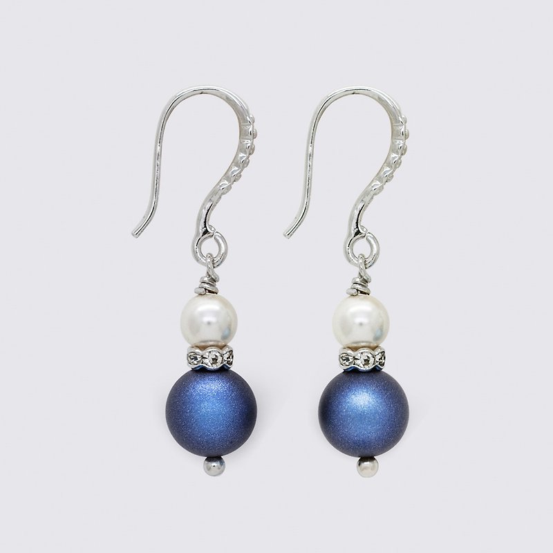【She Shines】Pearl Fulu Earrings (Royal Blue) - ต่างหู - เครื่องเพชรพลอย สีน้ำเงิน