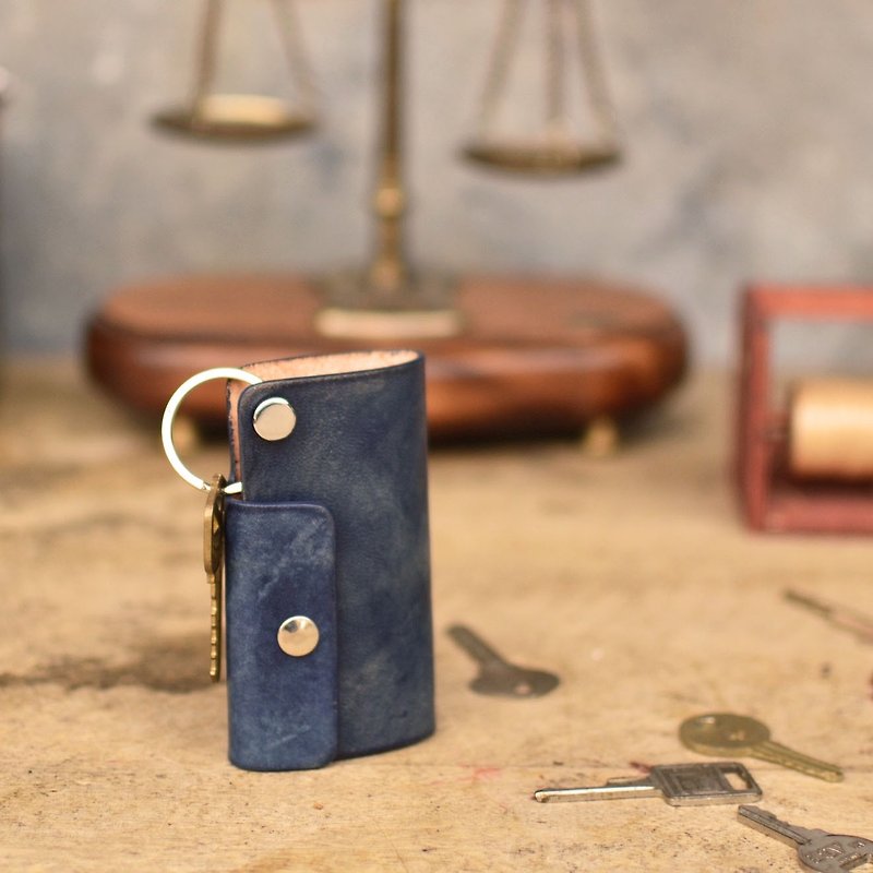 HIKER Leather Studio // Key case_Deep blue color - Keychains - Genuine Leather Blue