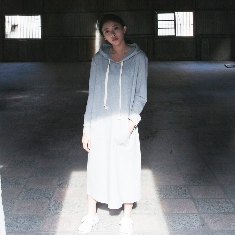 SUMI School Hooded Long gray dress _4AF407_ - ชุดเดรส - ผ้าฝ้าย/ผ้าลินิน สีเทา