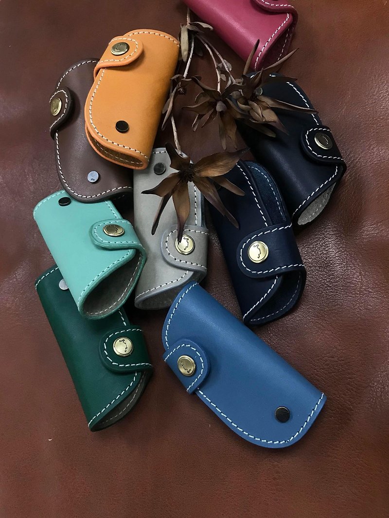 Leather car key case - Keychains - Genuine Leather Multicolor