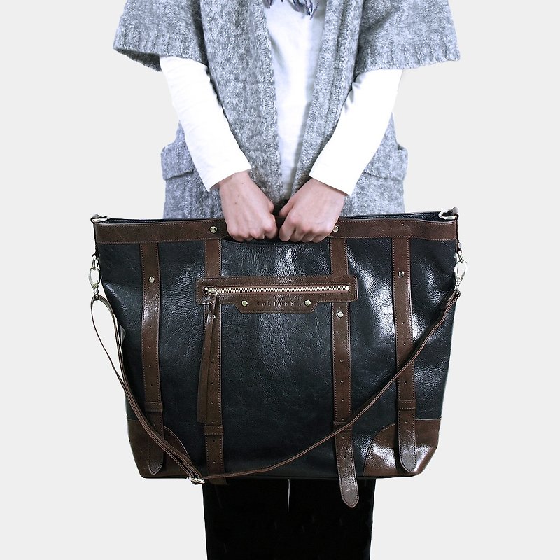 Influxx UN1 Leather Keepall / Travel Bag / Overnight Bag - Midnight Black - กระเป๋าแมสเซนเจอร์ - หนังแท้ สีดำ