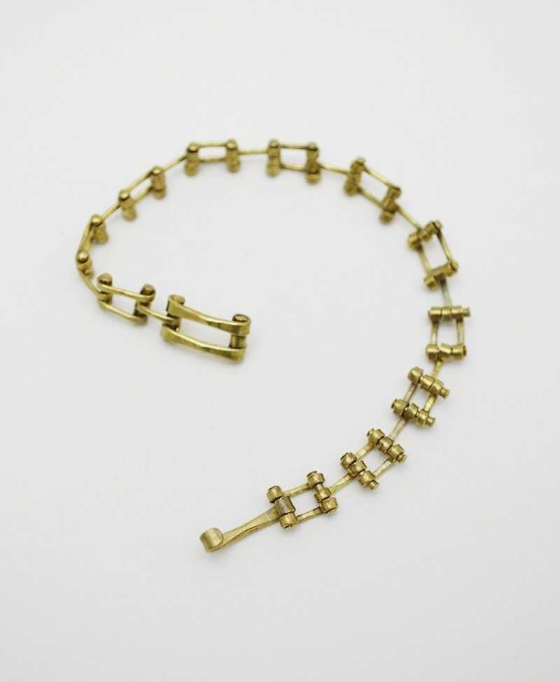 vertebra series。Brass Hand Chain - Bracelets - Other Metals Gold