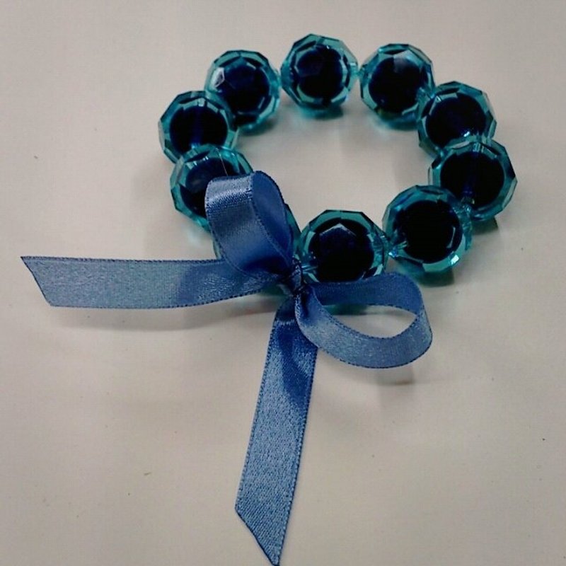Alice jewelry box ~ Sapphire - สร้อยข้อมือ - วัสดุอื่นๆ สีน้ำเงิน