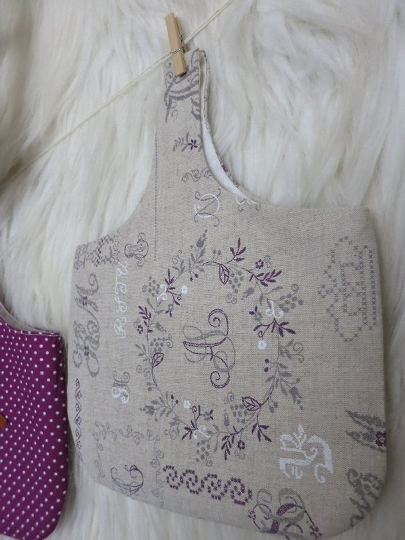 Super hot models ~ warm pong bags embroidered words classical models - Handbags & Totes - Other Materials Purple