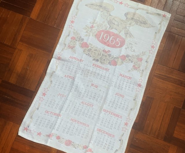 1965 Early American canvas calendar bird - Shop pickers Wall Décor - Pinkoi