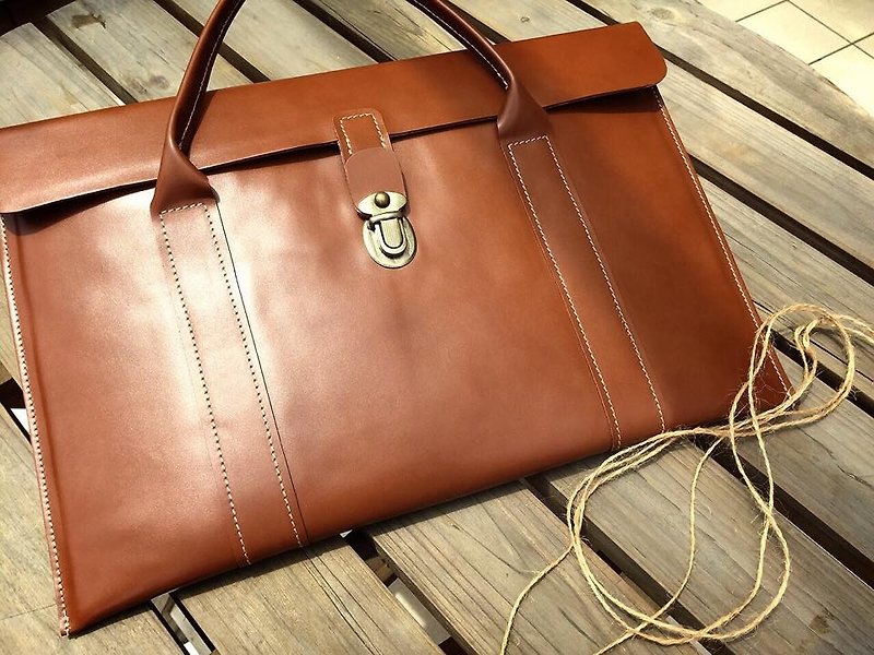 11'' MACBOOK AIR CASE - Tablet & Laptop Cases - Genuine Leather Brown