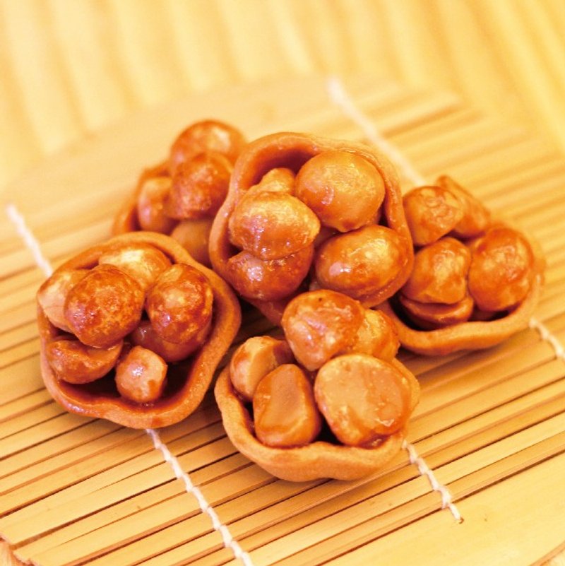 小花夏威夷豆塔 禮盒 12入盒裝 費工捏製塔殼 夏威夷豆蜂蜜焦糖 - 手工餅乾 - 新鮮食材 咖啡色