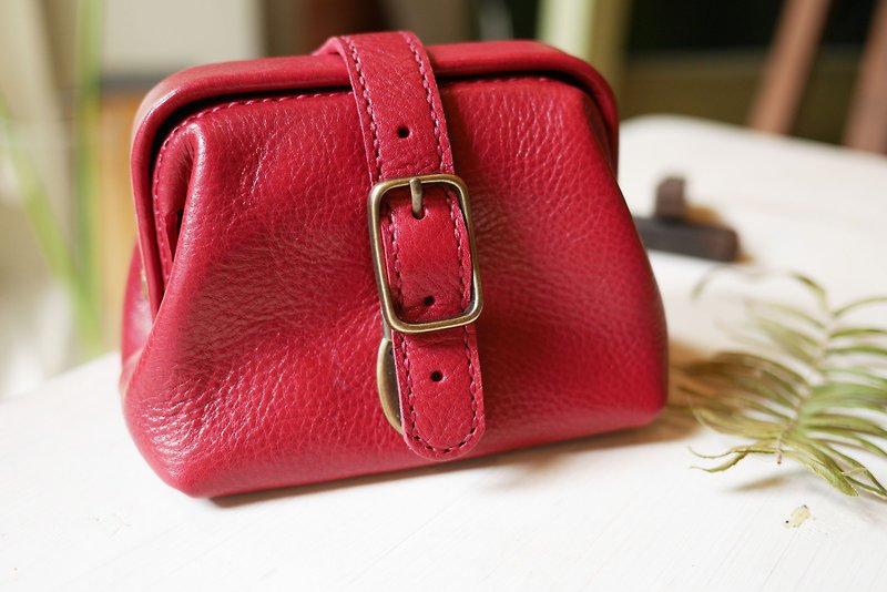 Little doctor bag - Clutch Bags - Genuine Leather Red
