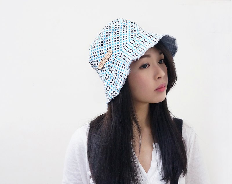 Fickle sided hat | lozenge grilles / last one M 58 - Hats & Caps - Other Materials Blue