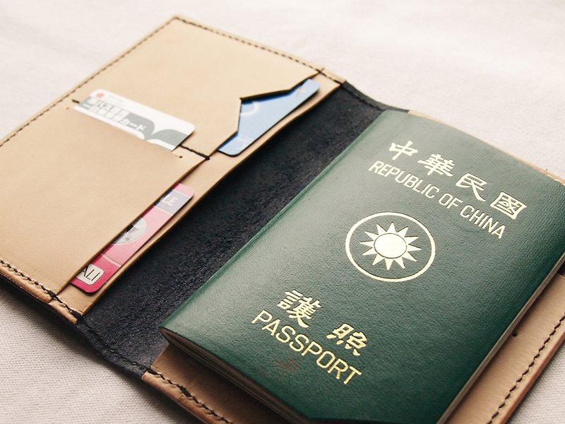 【Weeken Vikenライフ]ハーレーオリジナルハンドメイドレザーパスポートホルダー/パスポートケース（無料彫刻英語） - パスポートケース - 革 ブラック