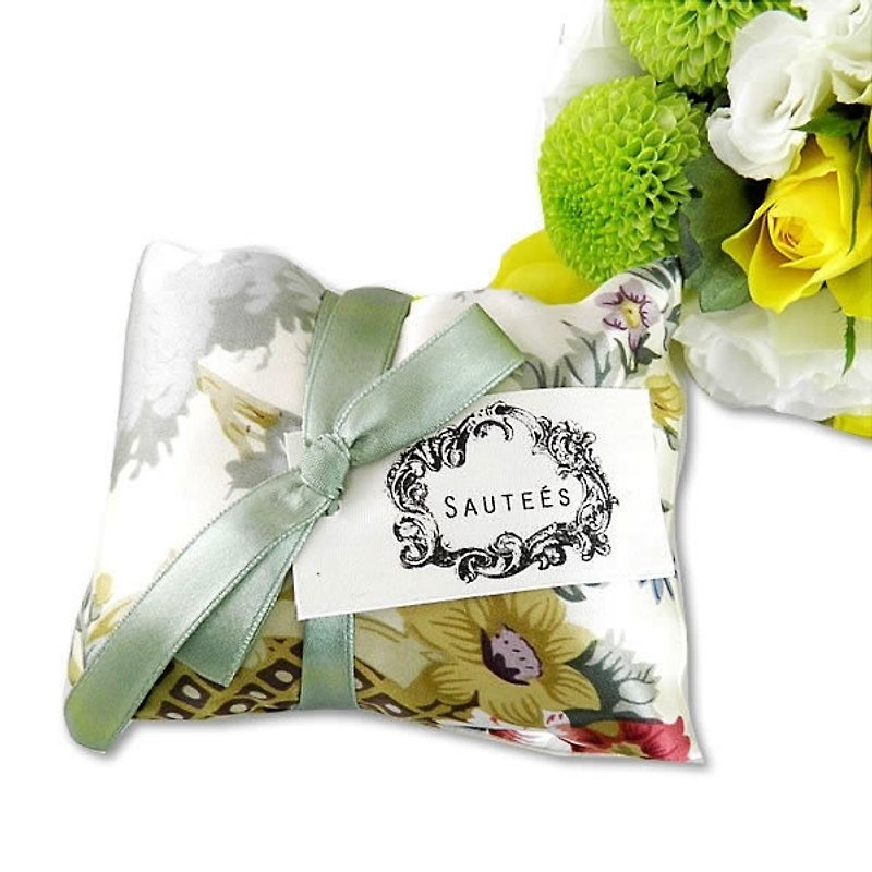 Fast shipping-happiness SPA warm and hot compress pack (S size vanilla satin pure silk) - อื่นๆ - พืช/ดอกไม้ หลากหลายสี