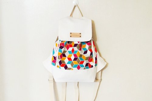 When the geometry of red meet after the white backpack / gift free printed name leather superscript