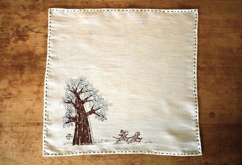 Happy Monkey handkerchief (with batch) - ผ้าเช็ดหน้า - วัสดุอื่นๆ สีนำ้ตาล
